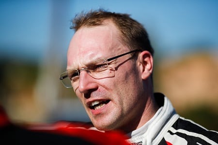 Jari-Matti Latvalan hauskapito päättyi tienvarteen - näin hän kommentoi tuhoa IL:lle Jari-Matti Latvalan hauskapito päättyi tienvarteen – näin hän kommentoi tuhoa IL:lle