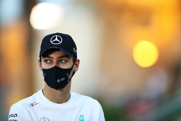 F1-asiantuntija lyttää George Russellin palkkaamisen Mercedekselle – ”Jos minulla olisi vapaus valita…” F1-asiantuntija lyttää George Russellin palkkaamisen Mercedekselle – ”Jos minulla olisi vapaus valita…”