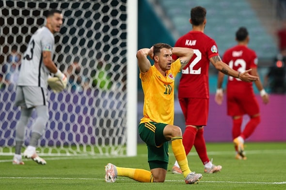 Glen Kamara sai Wales-tähden joukkuekaverikseen Glen Kamara sai Wales-tähden joukkuekaverikseen