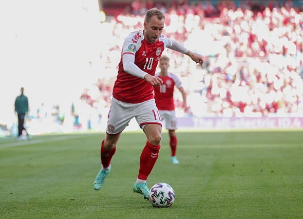 Sieltä se tuli! Christian Eriksen palaa pelikentille Sieltä se tuli! Christian Eriksen palaa pelikentille