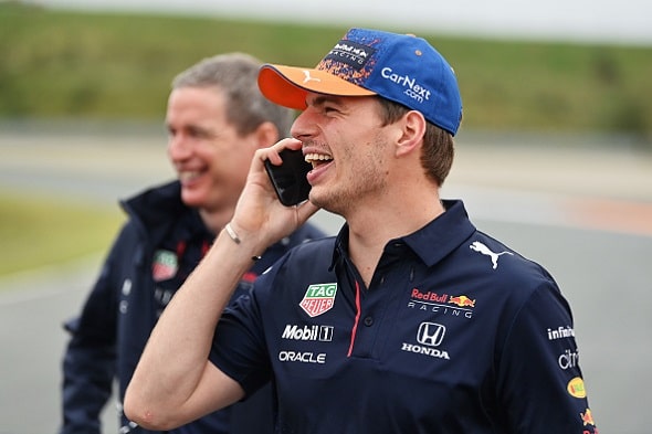 Vahvistus tuli! Max Verstappenille jättijatkosopimus Vahvistus tuli! Max Verstappenille jättijatkosopimus