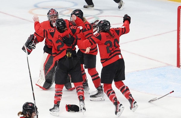 Kanada voitti jääkiekon olympiakultaa – ”Helvetinmoinen puristus” Kanada voitti jääkiekon olympiakultaa – ”Helvetinmoinen puristus”