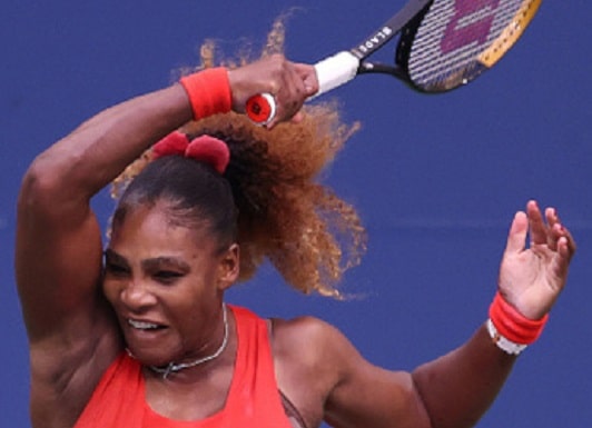 Serena Williams otti upean voiton ja lykkäsi jäähyväisiään Serena Williams otti upean voiton ja lykkäsi jäähyväisiään