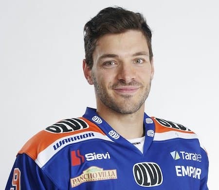 Draamaa huikeassa väännössä! Tappara teilasi TPS:n jatkoerässä Draamaa huikeassa väännössä! Tappara teilasi TPS:n jatkoerässä