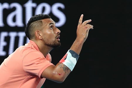 Kuumapäiset tennistähdet saivat sakot Wimbledonissa Kuumapäiset tennistähdet saivat sakot Wimbledonissa