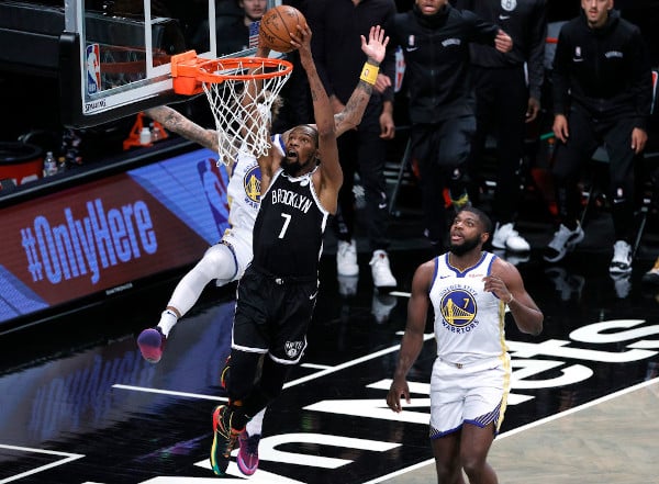 Brooklyn järjesti historiallisen näytöksen NBA:ssa Brooklyn järjesti historiallisen näytöksen NBA:ssa