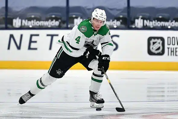 Miro Heiskanen hurjastelee ennätysvauhdissa - Dallasin suomalaispelaajat mässäilivät tehopisteillä Miro Heiskanen hurjastelee ennätysvauhdissa – Dallasin suomalaispelaajat mässäilivät tehopisteillä