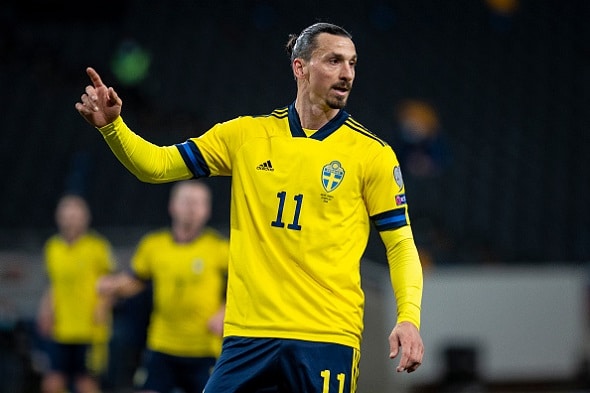 Zlatan Ibrahimovic palaa Ruotsin maajoukkueeseen - näin päävalmentaja perustelee valintaansa Zlatan Ibrahimovic palaa Ruotsin maajoukkueeseen – näin päävalmentaja perustelee valintaansa
