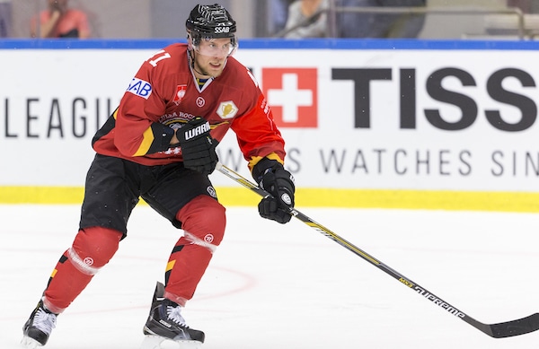 HIFK:n tähtipelaajalle esitettiin suoria kysymyksiä vaikeasta alkukaudesta - "Mä tiedän että teidän työ on joskus aika vaikeaa" HIFK:n tähtipelaajalle esitettiin suoria kysymyksiä vaikeasta alkukaudesta – ”Mä tiedän että teidän työ on joskus aika vaikeaa”