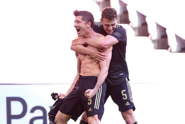 Lähde: Maalitykki Robert Lewandowski siirtyy FC Barcelonaan! Lähde: Maalitykki Robert Lewandowski siirtyy FC Barcelonaan!