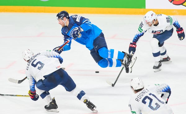 Leijonien olympiavoittajalla vahva paluu NHL:ään Leijonien olympiavoittajalla vahva paluu NHL:ään