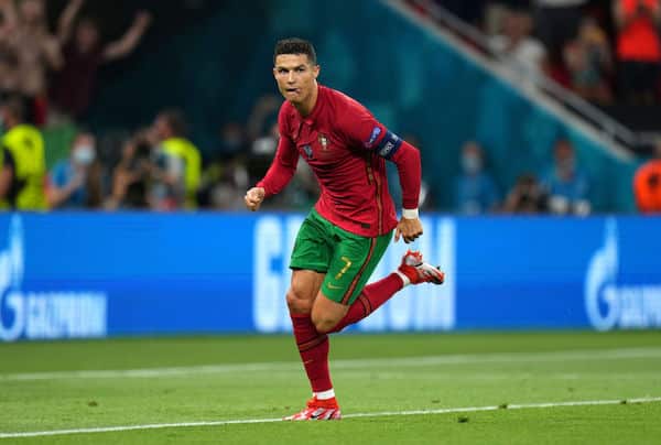 Jatkuuko Cristiano Ronaldon kiukuttelu MM-kisoissa? Jatkuuko Cristiano Ronaldon kiukuttelu MM-kisoissa?