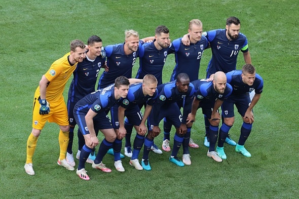 Huuhkajat päättää rajun rupeaman - "Peli kestää 90 plus 3,4 tai 5 minuuttia" Huuhkajat päättää rajun rupeaman – ”Peli kestää 90 plus 3,4 tai 5 minuuttia”