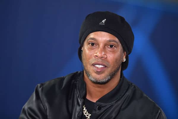 Ronaldinhon poika siirtyy FC Barcelonaan Ronaldinhon poika siirtyy FC Barcelonaan