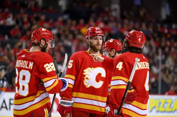 Calgary Flames jatkosopimukseen maalivahtinsa kanssa – ”Tämä on unelmien täyttymys" Calgary Flames jatkosopimukseen maalivahtinsa kanssa – ”Tämä on unelmien täyttymys”