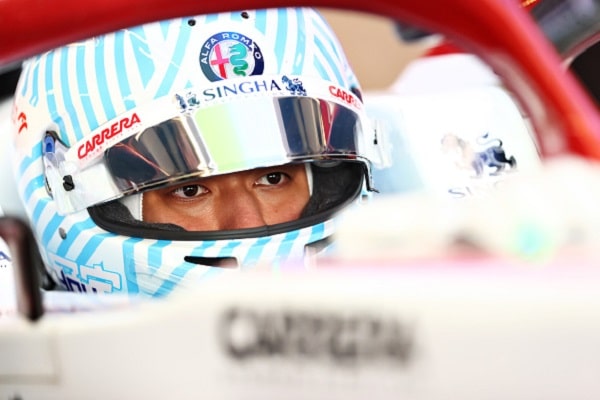 Valtaisa määrä silmäpareja seuraa maksukuljettajan F1-debyyttiä - ”Unohtumaton hetki minulle ja maalleni” Valtaisa määrä silmäpareja seuraa maksukuljettajan F1-debyyttiä – ”Unohtumaton hetki minulle ja maalleni”