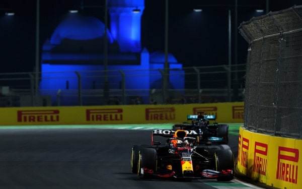 Red Bull-pomo myönsi nyt suoraan Max Verstappenin virheen viime kaudelta - "Hänen ei olisi pitänyt tehdä sitä" Red Bull-pomo myönsi nyt suoraan Max Verstappenin virheen viime kaudelta – ”Hänen ei olisi pitänyt tehdä sitä”