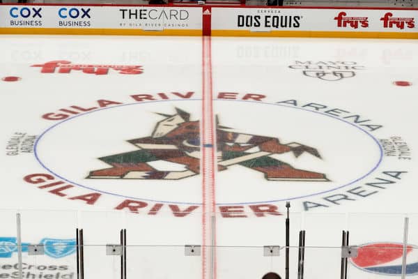 Arizona Coyotes sopimukseen entisen kapteeninsa pojan kanssa Arizona Coyotes sopimukseen entisen kapteeninsa pojan kanssa