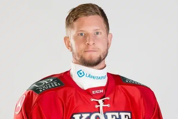 HIFK:n avainpuolustajalle mätkäistiin pitkä pelikielto, Ville Peltoselta suoraa puhetta: "Se tässä painaa" HIFK:n avainpuolustajalle mätkäistiin pitkä pelikielto, Ville Peltoselta suoraa puhetta: ”Se tässä painaa”