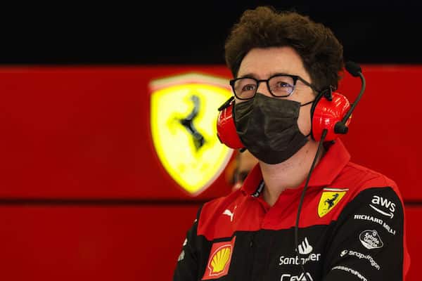 Ferrari-pomo selvitti: sukelluksen takana on yksi ja hyvin yksinkertainen syy Ferrari-pomo selvitti: sukelluksen takana on yksi ja hyvin yksinkertainen syy