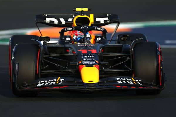 Max Verstappenin ensi kauden tallikaverin nimi alkaa olla jo kiveen hakattu Max Verstappenin ensi kauden tallikaverin nimi alkaa olla jo kiveen hakattu