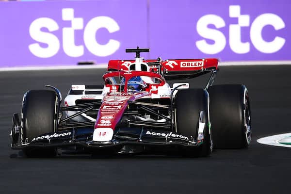 Tällaista säätä on luvassa Australian F1-viikonlopulle - kisapäivä saattaa saada ylimääräisen mausteen Tällaista säätä on luvassa Australian F1-viikonlopulle – kisapäivä saattaa saada ylimääräisen mausteen