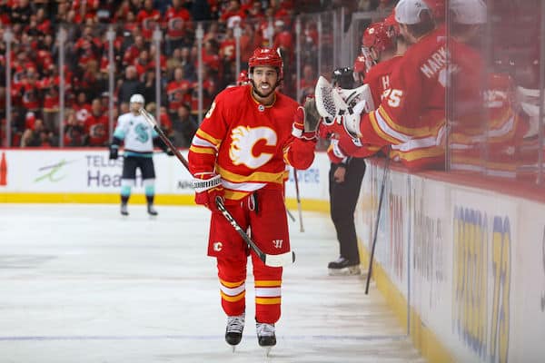 NHL-asiantuntija povaa Patrik Laineelle ja Jarmo Kekäläiselle ikävää yllätystä NHL-asiantuntija povaa Patrik Laineelle ja Jarmo Kekäläiselle ikävää yllätystä