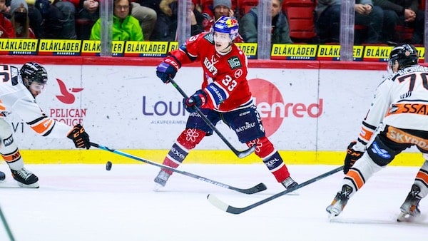 Suomalainen NHL-lupaus ajettiin törkeästi ihan pystyyn - tuloksena aivotärähdys Suomalainen NHL-lupaus ajettiin törkeästi ihan pystyyn – tuloksena aivotärähdys