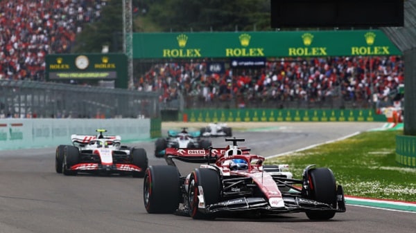 Tätä F1-tiimit eivät pistäisi pahakseen - järkyttävä kisakalenteri saattaa typistyä yhdellä GP:llä Tätä F1-tiimit eivät pistäisi pahakseen – järkyttävä kisakalenteri saattaa typistyä yhdellä GP:llä