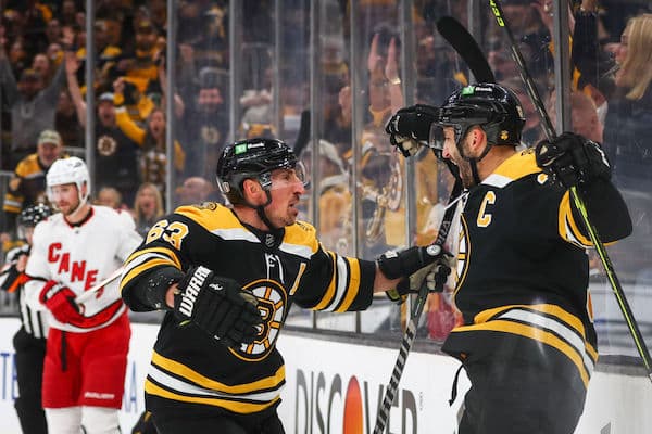 NHL-seura teki jatkosopimuksen NHL-seura teki jatkosopimuksen