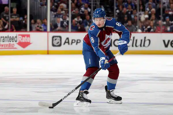 NHL-tähti Cale Makar Tampereesta – ”Ei ole aurinkoa, se on selvä” NHL-tähti Cale Makar Tampereesta – ”Ei ole aurinkoa, se on selvä”