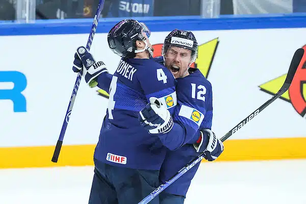 Marko Anttila ei poistu Leijonissa – ehdolla MM-kisoihin Marko Anttila ei poistu Leijonissa – ehdolla MM-kisoihin