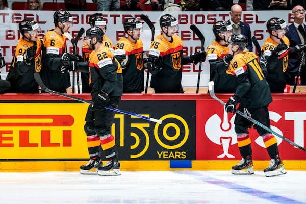 Saksalle viimein helpottava voitto MM-kisoissa - kaatoi Tanskan 10 maalin illassa Saksalle viimein helpottava voitto MM-kisoissa – kaatoi Tanskan 10 maalin illassa