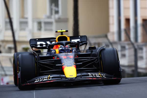 Tämä iso F1-uutinen lipsahti kuljettajalta jo sunnuntaina Monacossa - Red Bull-talli vahvisti sen tiistaina Tämä iso F1-uutinen lipsahti kuljettajalta jo sunnuntaina Monacossa – Red Bull-talli vahvisti sen tiistaina