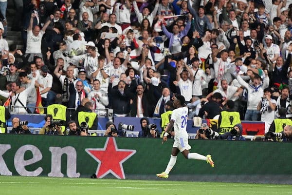 Real Madridin päävalmentaja ei aio suista tähteään - "En ole kuuro enkä tyhmä” Real Madridin päävalmentaja ei aio suista tähteään – ”En ole kuuro enkä tyhmä”