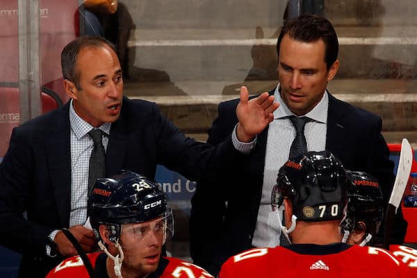 Tuomo Ruutu sai jatkopestin NHL:ään - apuvalmentajilla karu kohtalo Tuomo Ruutu sai jatkopestin NHL:ään – apuvalmentajilla karu kohtalo