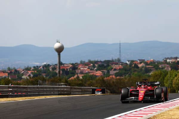 F1-mestaruus alkaa olla taputeltu: ”Ferrari tuhoaa itsensä, näen työpaikkojen olevan vaarassa” F1-mestaruus alkaa olla taputeltu: ”Ferrari tuhoaa itsensä, näen työpaikkojen olevan vaarassa”