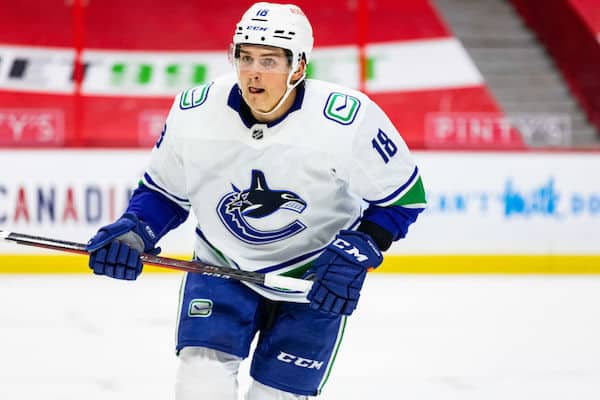 Suomensukuinen entinen NHL-ongelmapelaaja on saamassa taas monoa - edes harjoituksiin tuleminen ei maistu Suomensukuinen entinen NHL-ongelmapelaaja on saamassa taas monoa – edes harjoituksiin tuleminen ei maistu