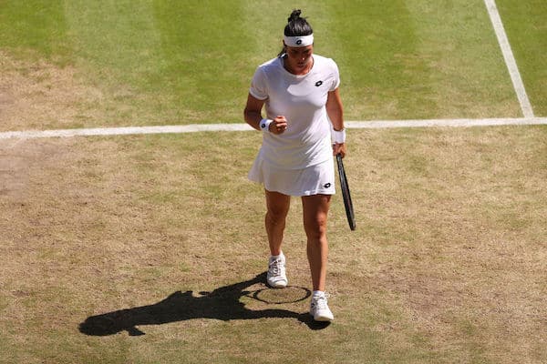 Tennistähti muisteli Helsingissä pelaamaansa ottelua - "Meitä uhattiin kuolemalla" Tennistähti muisteli Helsingissä pelaamaansa ottelua – ”Meitä uhattiin kuolemalla”