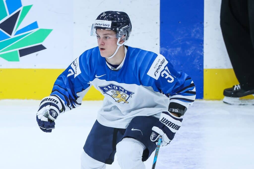 NHL-superlupaus Joakim Kemell pelaa SM-liigassa ensi kaudellakin NHL-superlupaus Joakim Kemell pelaa SM-liigassa ensi kaudellakin