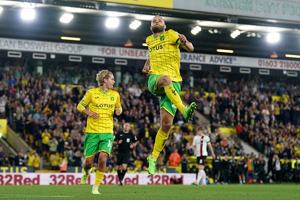Teemu Pukki ja Marcus Forss venyttivät verkkoja tapaninpäivänä Teemu Pukki ja Marcus Forss venyttivät verkkoja tapaninpäivänä