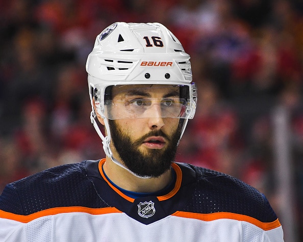 NHL-seura kiinnitti konkarin - plakkarissa yli 1 000 ottelua taalaliigassa NHL-seura kiinnitti konkarin – plakkarissa yli 1 000 ottelua taalaliigassa