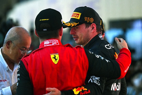 Max Verstappen löi luun syvälle Ferrarin kurkkuun - Maranellon punaiset saavat syyttää siitä myös itseään Max Verstappen löi luun syvälle Ferrarin kurkkuun – Maranellon punaiset saavat syyttää siitä myös itseään