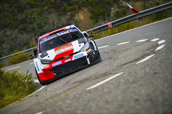 EK18: Sebastien Ogier varmisteli voittoaan - Kalle Rovanperä kiinni palkintopallipaikassa EK18: Sebastien Ogier varmisteli voittoaan – Kalle Rovanperä kiinni palkintopallipaikassa