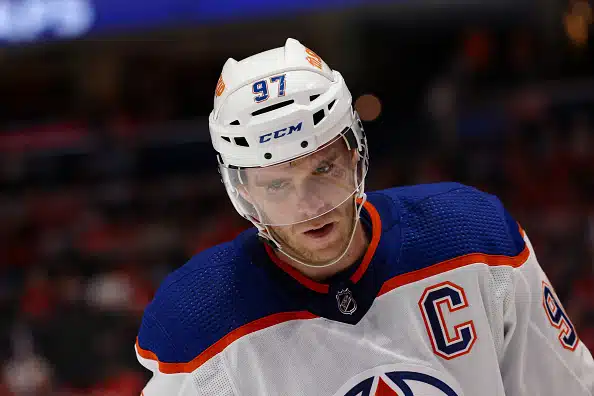 NHL:n supertähti iski häikäisevän maalin juhlaottelussaan NHL:n supertähti iski häikäisevän maalin juhlaottelussaan
