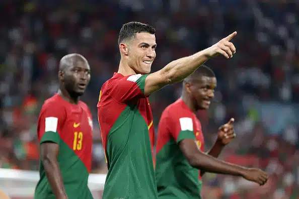Cristiano Ronaldo iski köykäisestä rankkarista - Portugali pulassa Ghanan kanssa Cristiano Ronaldo iski köykäisestä rankkarista – Portugali pulassa Ghanan kanssa