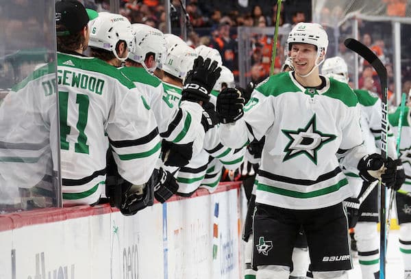 Esa Lindell loisti NHL:ssä - tehot 1+2! Esa Lindell loisti NHL:ssä – tehot 1+2!