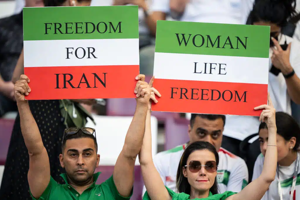 Kommentti: Iran ansaitsee jalkapallon MM-kisat – vallankumouksen jälkeen Kommentti: Iran ansaitsee jalkapallon MM-kisat – vallankumouksen jälkeen