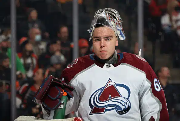 Colorado Avalanchen suomalaisveskari elää yhtä unelmaansa: ”Suomeen NHL-joukkueen kanssa pääsee vain kerran elämässään” Colorado Avalanchen suomalaisveskari elää yhtä unelmaansa: ”Suomeen NHL-joukkueen kanssa pääsee vain kerran elämässään”