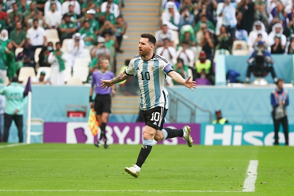 Lionel Messi teki sen taas - maaginen vapaapotku ratkaisi MM-karsintaottelun Lionel Messi teki sen taas – maaginen vapaapotku ratkaisi MM-karsintaottelun